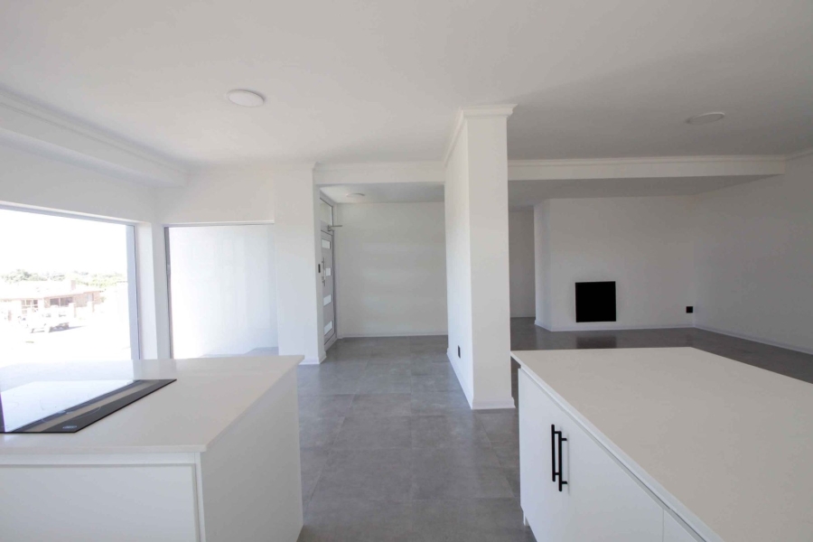 3 Bedroom Property for Sale in Aston Bay Eastern Cape